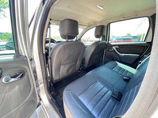 Dacia Duster 2016 Prestige 4x4-thumb-45