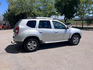 Dacia Duster 2016 Prestige 4x4-thumb-16