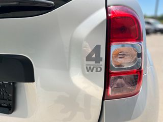 Dacia Duster 2016 Prestige 4x4-thumb-18