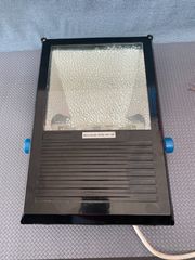 Προβολέας HQI Στεγανός 150W-thumb-4