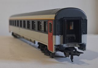 Lima HO SNCF 2 Corail Passenger Coaches in replacement boxes-thumb-8
