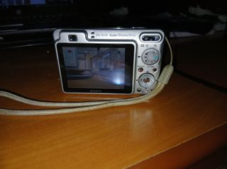 Digital φωτογραφικη μηχανη-thumb-1