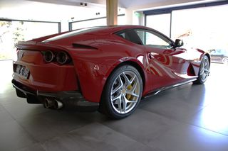 Ferrari 812 2018 SUPERFAST-thumb-6