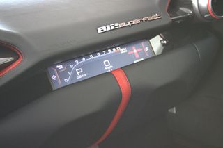 Ferrari 812 2018 SUPERFAST-thumb-37