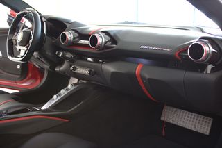 Ferrari 812 2018 SUPERFAST-thumb-45