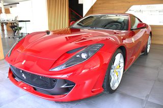 Ferrari 812 2018 SUPERFAST-thumb-13