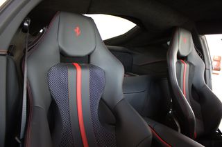 Ferrari 812 2018 SUPERFAST-thumb-26