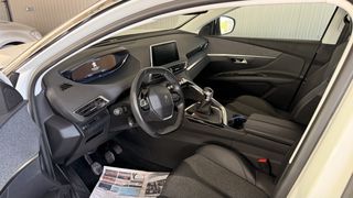Peugeot 3008 2020-thumb-2