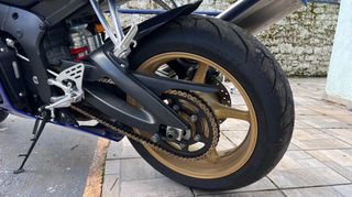 Yamaha YZF-R6 2005 R6-thumb-8