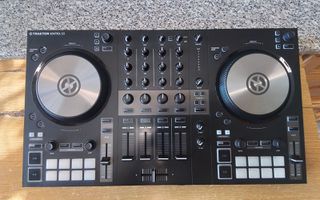 Native Instruments Traktor control S3