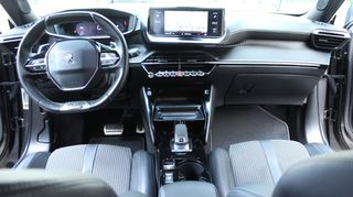 Peugeot 2008 2020 GT LINE BLUE HDI 130 HP AUTOMATIC EAT8 DIG DASHBOARD 360 CAM-thumb-46