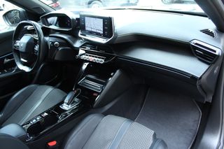 Peugeot 2008 2020 GT LINE BLUE HDI 130 HP AUTOMATIC EAT8 DIG DASHBOARD 360 CAM-thumb-19