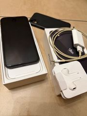 iPhone 11 black 128G