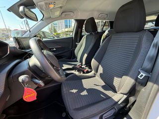 Peugeot 2008 2022 1.2 PURETECH 130-thumb-16