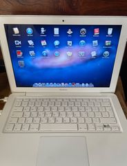MacBook 13” 2009 Polycarbonate (2.26 GHz C2D | 2 GB RAM | 160 GB HDD)