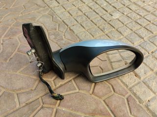 ΚΑΘΡΕΠΤΗΣ.ΔΕΞΙΟΣ.SEAT.ALTEA.2004.2014.-thumb-1