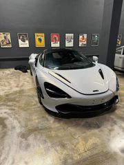 McLaren 720S 2020-thumb-2