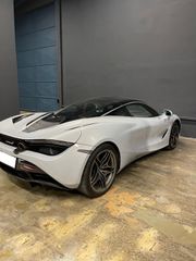 McLaren 720S 2020-thumb-11