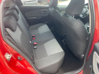 Toyota Yaris 2015 FULL EXTRA-thumb-36