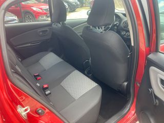 Toyota Yaris 2015 FULL EXTRA-thumb-37