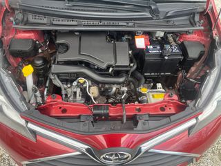 Toyota Yaris 2015 FULL EXTRA-thumb-22
