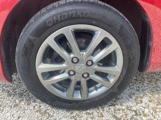 Toyota Yaris 2015 FULL EXTRA-thumb-26