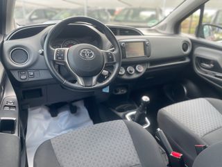 Toyota Yaris 2015 FULL EXTRA-thumb-30
