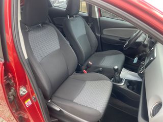 Toyota Yaris 2015 FULL EXTRA-thumb-35