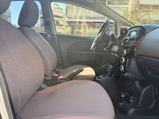 Citroen C-Zero 2012-thumb-8