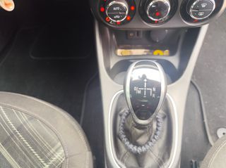Opel Corsa 2016-thumb-16