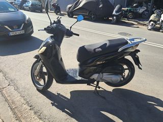 Honda SH 150i 2008-thumb-4