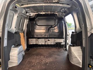Ford Transit Courier 2016-thumb-30