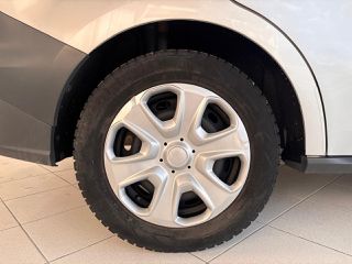 Ford Transit Courier 2016-thumb-33