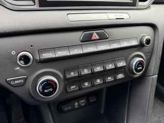 Kia Sportage 2017 DIESEL-thumb-19