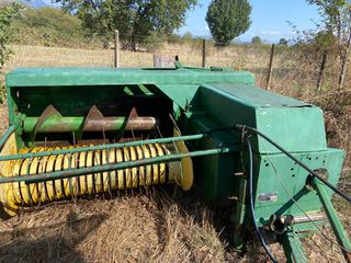 Πρέσες John Deere 1990 342