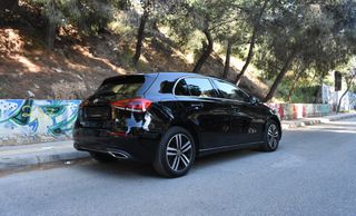 Mercedes-Benz A 250 2022 e-PLUG IN HYBRID-PROGRESSIVE-8 G DCT-thumb-3