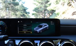 Mercedes-Benz A 250 2022 e-PLUG IN HYBRID-PROGRESSIVE-8 G DCT-thumb-26