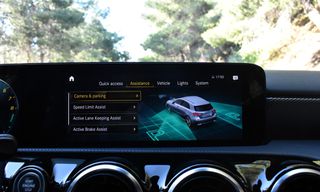 Mercedes-Benz A 250 2022 e-PLUG IN HYBRID-PROGRESSIVE-8 G DCT-thumb-30