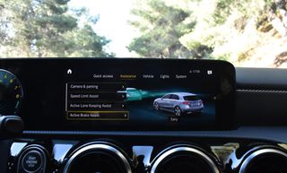 Mercedes-Benz A 250 2022 e-PLUG IN HYBRID-PROGRESSIVE-8 G DCT-thumb-32