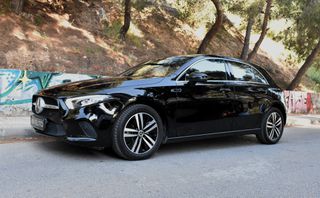 Mercedes-Benz A 250 2022 e-PLUG IN HYBRID-PROGRESSIVE-8 G DCT