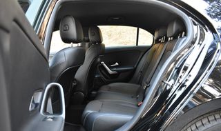 Mercedes-Benz A 250 2022 e-PLUG IN HYBRID-PROGRESSIVE-8 G DCT-thumb-15
