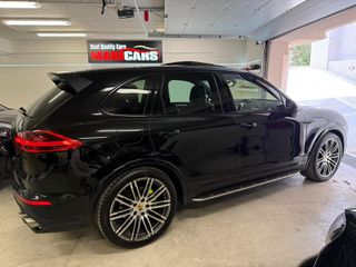 Porsche Cayenne 2016 S E-HYBRID PLUG-IN PANORAMA-thumb-3