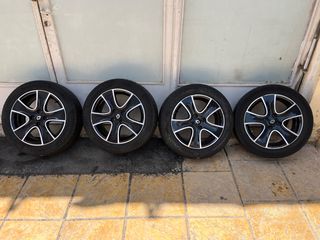 RENAULT CLIO IV-thumb-1