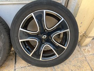 RENAULT CLIO IV-thumb-5