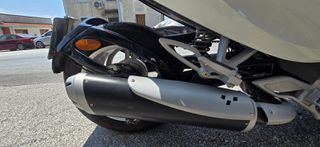 CAN-AM Spyder RT 2012-thumb-5
