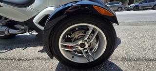 CAN-AM Spyder RT 2012-thumb-9