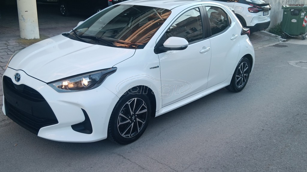 Toyota Yaris 2021 ACTIVE PLUS  NAVI CAMERA FULL EXTRA  ΕΛΛΗΝΙΚΟ!!!