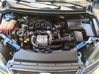 Ford Focus 2006-thumb-10