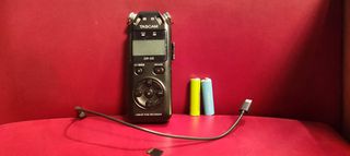 TASCAM DR-05 Φορητός Ψηφιακός Εγγραφέας – Άψογη κατάσταση σαν καινούργιο-thumb-1