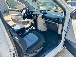 Toyota iQ 2013 Auto clima keyless αισθητήρες φώτα υαλοκαθαριστήρες ομίχλης-thumb-5